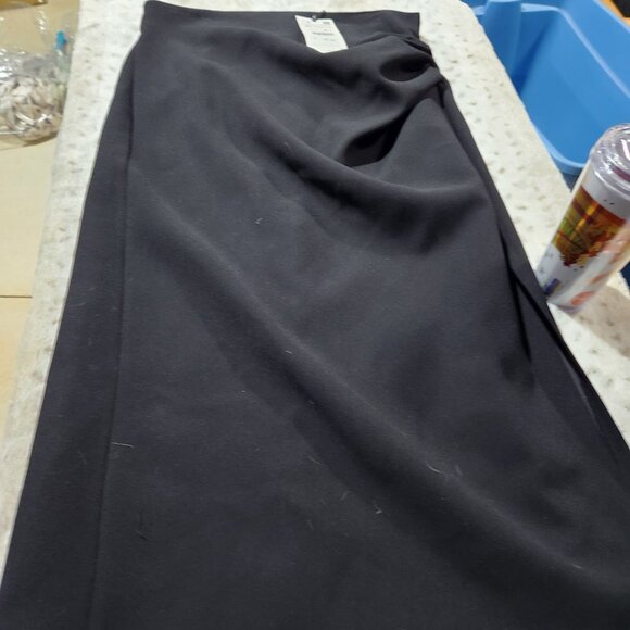 NWT ZARA Ruched Pencil Skirt SZ XL - Picture 3 of 7